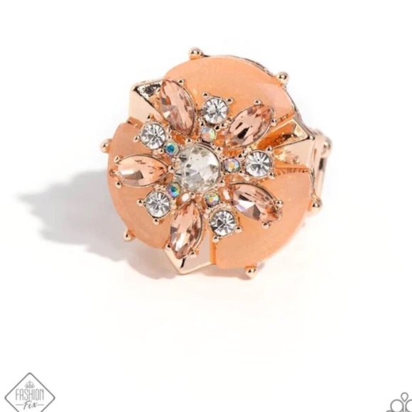 Soft-Hearted Salvage Rose Gold Ring NWT - Picture 2 of 3